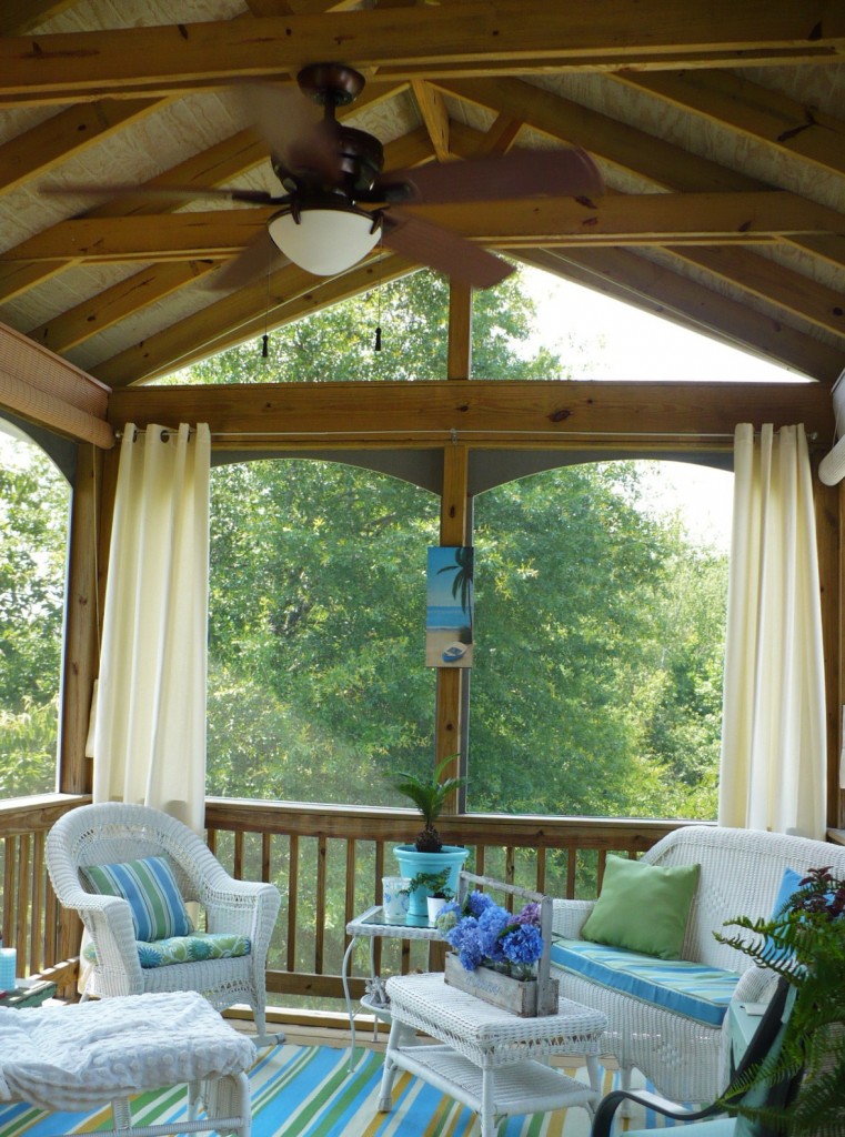 decorated screen porch 2011