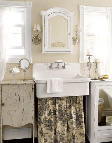 toile sink skirt