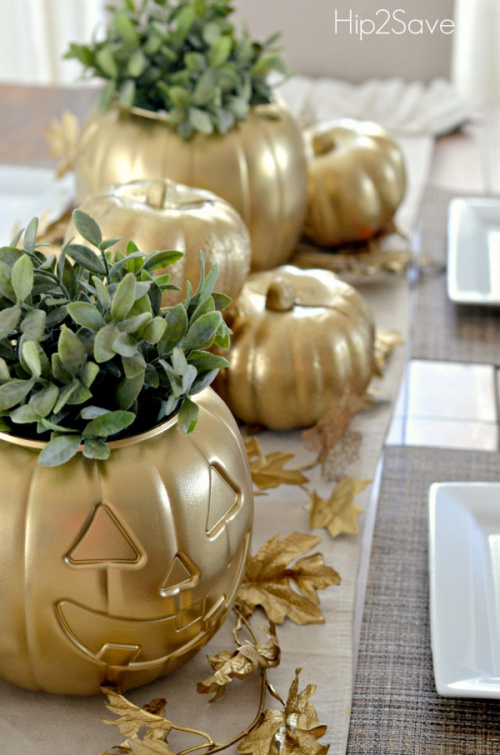 Upcycled Pumpkin Thanksgiving Centerpiece- Transform your space with these inspired ideas for your Thanksgiving table. They are elegant, gorgeous, and easy to replicate, too! | #Thanksgiving #ThanksgivingCenterpiece #ThanksgivingDecor #ThanksgivingTable #ACultivatedNest