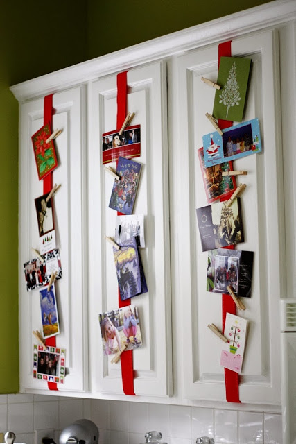 8 Homemade Christmas Card Displays- Are you looking for ways to display that pile of Christmas Cards? Check out these cool Christmas card display holders! These are really great DIY Christmas projects that are suitable for people of all skill levels! | #Christmas #ChristmasCardDisplay #diy #ChristmasDecor #ACultivatedNest