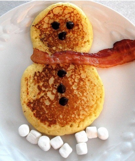 Santa pancake | Easy Christmas Breakfast Ideas