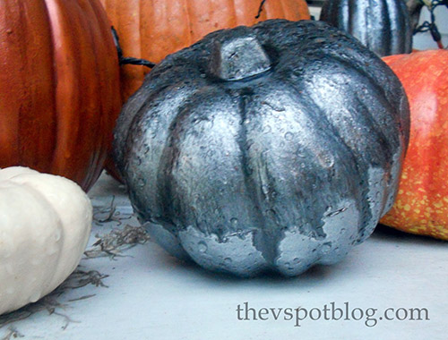 15 Stylish No Carve Pumpkin Crafts- A fun and easy way to decorate your home for fall on a budget, is with these 10 stylish no carve pumpkin decorating ideas! | #fallDecorating #fallPumpkins #craft #DIY #ACultivatedNest