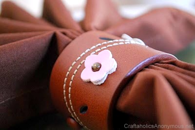 Ideas for repurposing old belts - upcycled belt into napkin rings