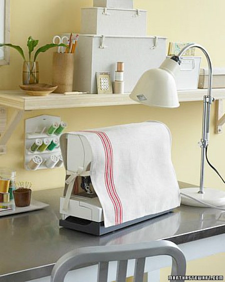 https://acultivatednest.com/wp-content/uploads/2014/02/tea-towel-sewing-machine-cover.jpg