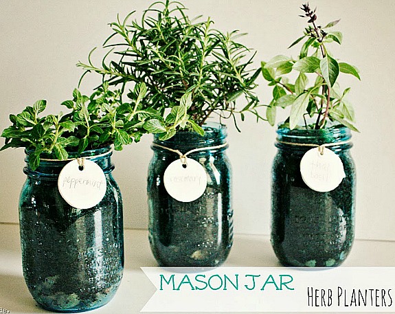 Mason Jar Gardening Gifts for Mom - The How-To Home