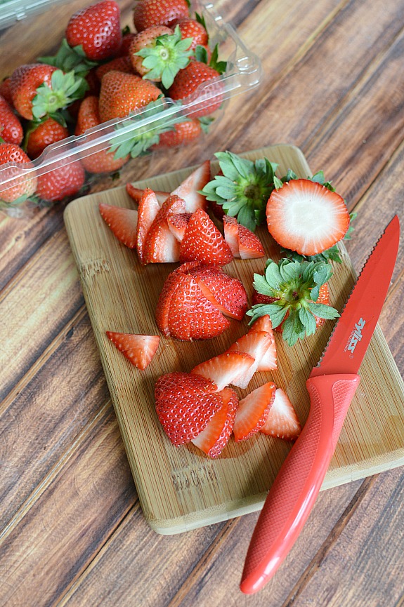 Strawberry Nutella Dessert - cut up strawberries