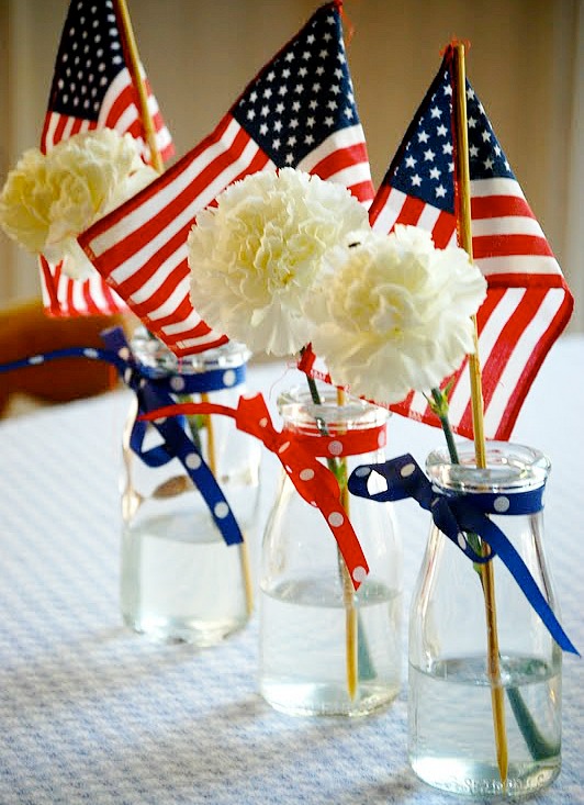 11 Cute DIY Patriotic Decorating Ideas