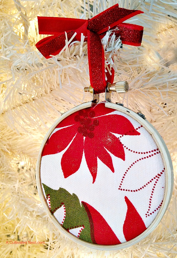 DIY Embroidery Hoop Christmas Ornaments - Kippi at Home