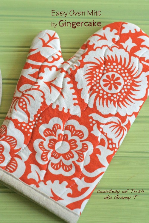 https://acultivatednest.com/wp-content/uploads/2015/02/DIY-Easy-Sew-Oven-mitt.jpg