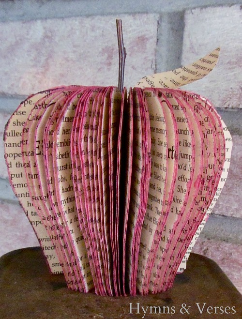 12 Awesome Book Page Upcycle Projects- Do you love repurposing old things into something new and pretty? Then you'll love these book page projects! | book upcycle projects, #upcycle #repurpose #recycle #diyProjects #ACultivatedNest