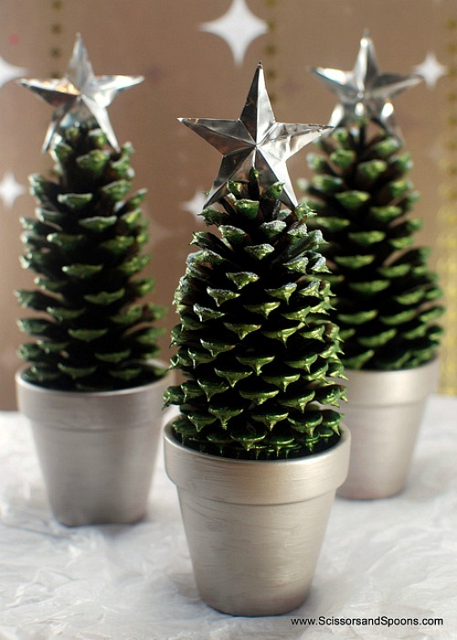 DIY Pinecone Christmas Trees