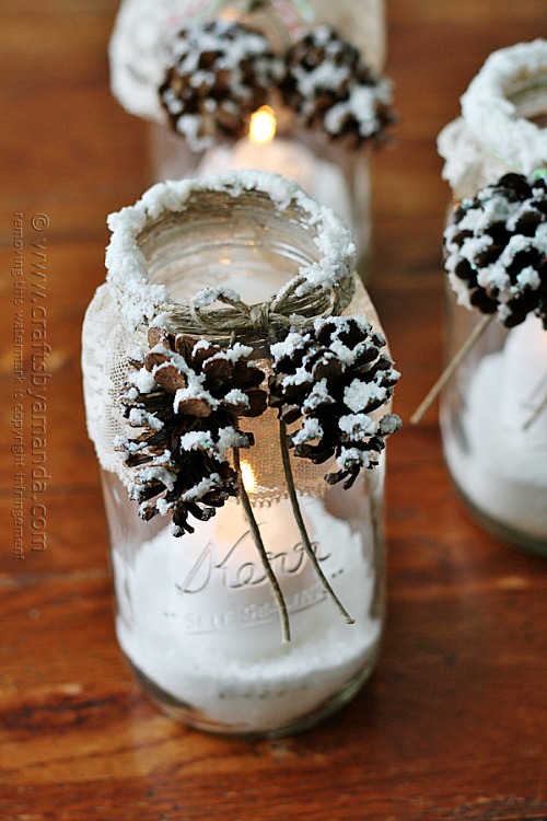 20 Festive Christmas Mason Jar Crafts- If you want a fun and frugal way to decorate your home for Christmas, then you need to make one of these 10 festive Christmas Mason jar crafts! | DIY holiday décor project, décor to make with Mason jars, DIY Christmas decorations, #crafts #ChristmasDIY #ChristmasCrafts #ChristmasDecor #ACultivatedNest