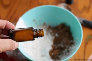 DIY Dry Shampoo for Brunettes