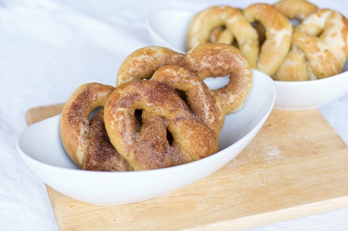 Don't get to the mall often enough to get those yummy big pretzels? Why not make your own delicious homemade soft pretzels!