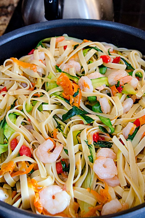 Lemon shrimp with vegetable noodles and pasta