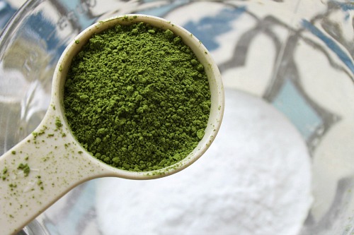 Matcha tea bath salts