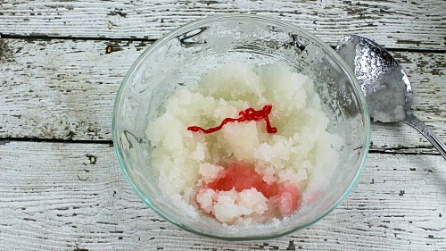 DIY bubble gum lip scrub