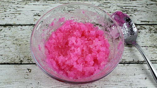 DIY bubble gum lip scrub