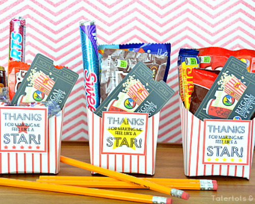 12 Brilliant Homemade Gifts for Teachers- If you want to thank your kids' teachers at the end of the school year or start the year off with a nice present, then you have to make one of these DIY gifts for teachers! | #DIYgift #homemadeGift #backToSchool #teacherGifts #ACultivatedNest