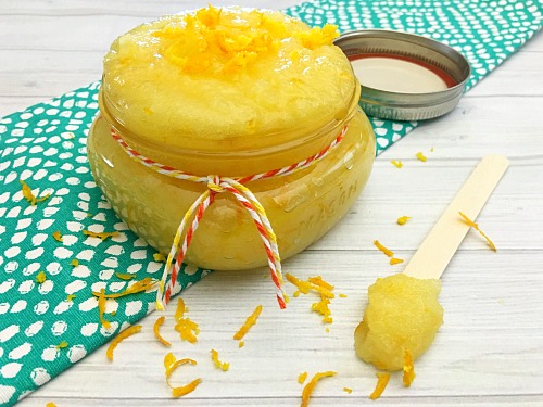 This homemade orange sugar scrub has such a lovely, bright, citrus scent! And the sweet orange essential oil in it is wonderful for your skin!
