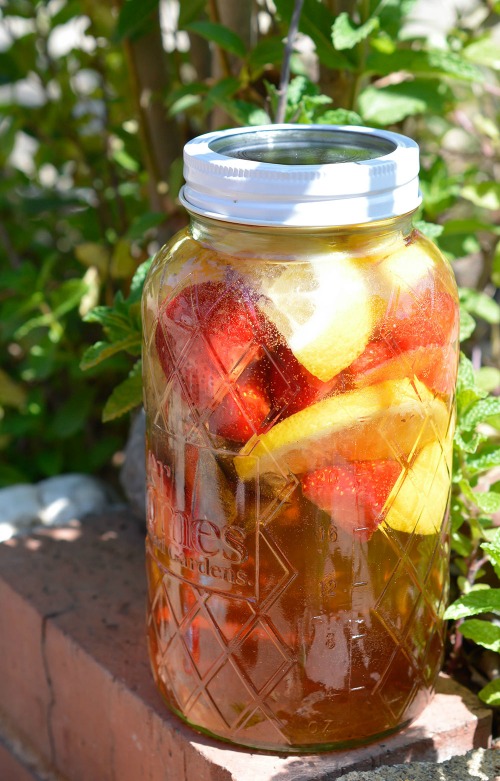 Peach and Raspberry Sun Tea Recipe - Kudos Kitchen by Renee