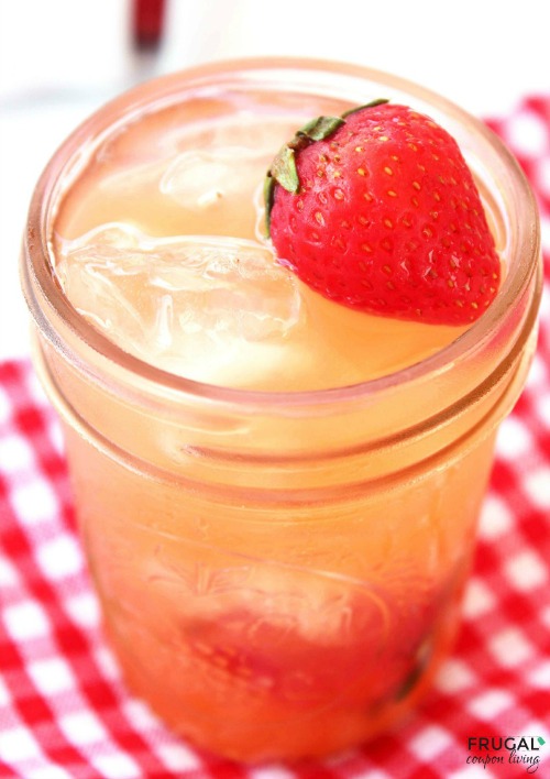 10 Refreshing Flavored Ice Tea Recipes - Strawberry Sweet Tea