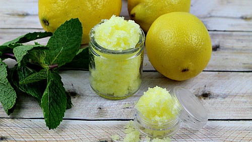 If you want smooth, healthy, beautiful lips, you should be using a lip scrub! Follow my easy tutorial to make this refreshing mint lemonade lip scrub!