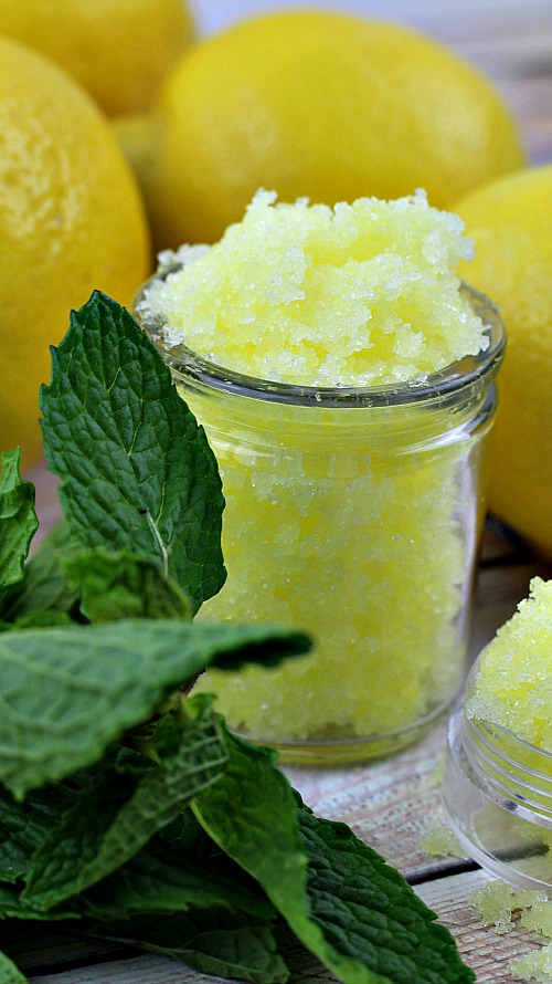 If you want smooth, healthy, beautiful lips, you should be using a lip scrub! Follow my easy tutorial to make this refreshing mint lemonade lip scrub!