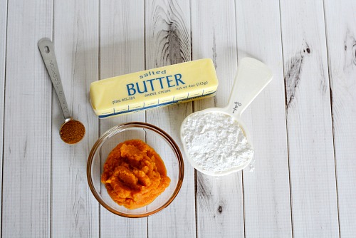 Why use boring regular butter when you can use this delicious fall-flavored homemade pumpkin butter! It only takes 4 ingredients and a few minutes to make!
