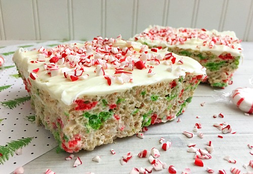 Peppermint Rice Krispie Bars No-Bake Holiday Dessert- You can easily and quickly make a sweet treat for your holiday party by whipping up these no-bake peppermint Rice Krispie bars! | Christmas dessert, easy recipe, fast dessert, party dessert recipe