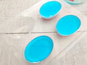 Red, White, and Blue Homemade Soap- Easy DIY Soap