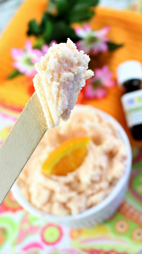 Tangerine Sugar Body Scrub- Love citrus? Why not use this delightfully citrus scented Tangerine Sugar Body Scrub! It leaves your skin wonderfully moisturized! | homemade beauty products, bright, orange, summer, refreshing, homemade, DIY, all-natural, DIY gift idea