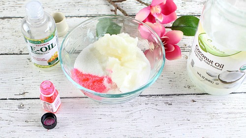 Watermelon Sugar Lip Scrub- For an easy way to keep your lips looking and feeling great this summer, make this easy DIY watermelon sugar lip scrub! It's so moisturizing! | homemade beauty product, pink DIY sugar scrub, summer, spring, DIY gift idea for girls, homemade gifts for women, all-natural