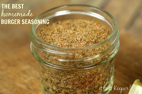 Tired of the high price of commercial seasoning mixes? Check out these easy seasoning mixes you can make yourself to save money!