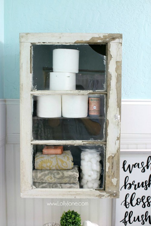 15 Budget-Friendly Farmhouse Décor Projects- Get farmhouse chic style home decor on a budget with these 15 charming DIY farmhouse decor ideas! | decorating, DIY projects, craft, make your own farmhouse decor, home decor, frugal decorating, #farmhouseDecor #DIY #diyProjects #crafts #ACultivatedNest