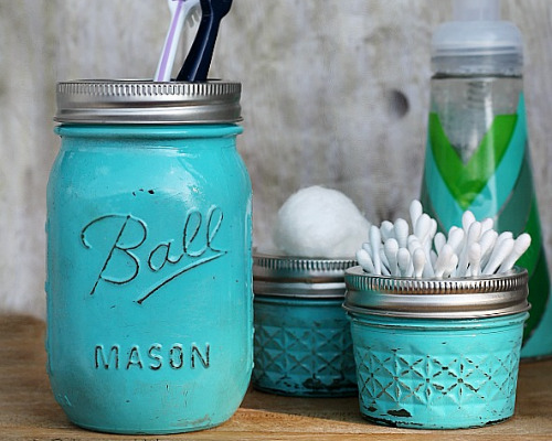 https://acultivatednest.com/wp-content/uploads/2017/09/mason-jar-organizer.jpg