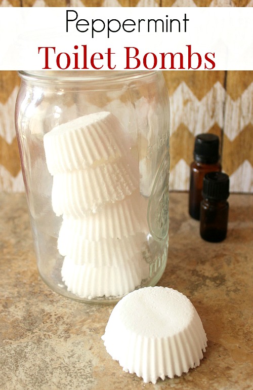 DIY Cleaning Products That Use Essential Oils- There are so many amazing ways to put essential oils to use. Check out these 15 DIY home and beauty projects for fun uses for essential oils! | DIY bath bomb, homemade cleaning product, homemade beauty product, DIY gift ideas, handmade gift idea, craft, #essentialOils #diy #diyProjects #craft #ACultivatedNest