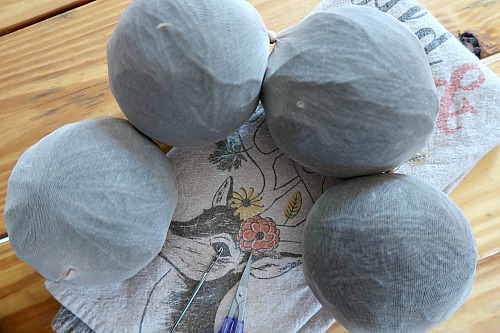 DIY Wool Dryer Balls- Save money and dry your clothes the all-natural way with these DIY wool dryer balls. They're so easy to make, and you'll never need dryer sheets again! | frugal living, safe dryer sheet substitute, how to make dryer balls, homemade felted dryer balls, handmade, tutorial, #DIY