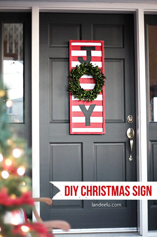 15 Easy Christmas DIY Outdoor Decoration Ideas- This Christmas, stay on budget and make your home look beautiful with these 15 easy DIY outdoor Christmas decorating ideas! | #Christmas #ChristmasDecor #ChristmasDIY #ChristmasDecorations #ACultivatedNest