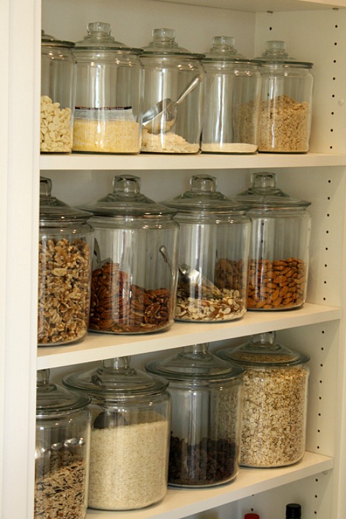 12 Time Saving Kitchen Organization Ideas- If you want to save time in your kitchen, it needs to be organized. Speed up your meal prep with these 12 time-saving kitchen organization ideas! These DIY projects will make it easier to find what you need in your kitchen, and can even give you some extra free space! | organizing, home organization, homemade organizer #organization #diy #organize #kitchen