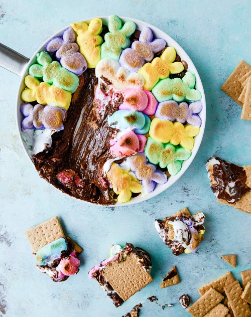 15 Easter Desserts to Make with Peeps- A fun and festive way to make delicious Easter recipes is by using Peeps! If you're a fan of Peeps chicks or bunnies, then you have to check out these 15 Easter desserts to make with Peeps! | ways to use extra Peeps, Easter treats, Easter snacks, colorful Easter desserts, bunny, sweet, food #Easter #Peeps #dessert #recipe