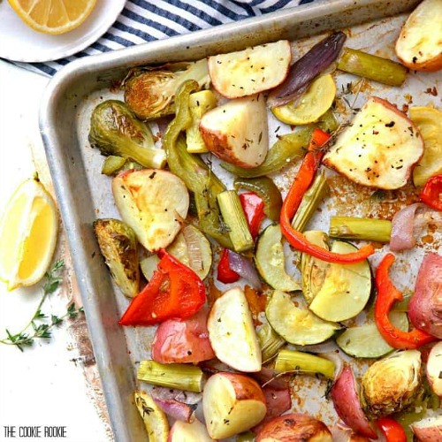 15 Must-Try Easter Side Dish Recipes- Your Easter dinner menu won't be complete without a good side dish (or two)! Cook the perfect meal and create an unforgettable Easter with some of these delicious, must-try Easter side dish recipes! | Easter lunch, Easter linner, asparagus, bacon, green beans, bread, buns, #food #Easter #recipe #sideDish
