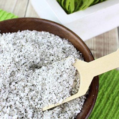 Soothing Green Tea and Peppermint DIY Bath Salts