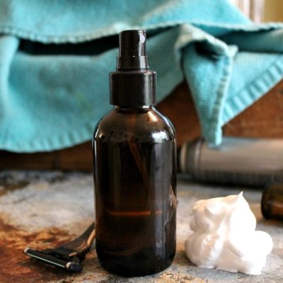 DIY Aftershave with Essential Oils
