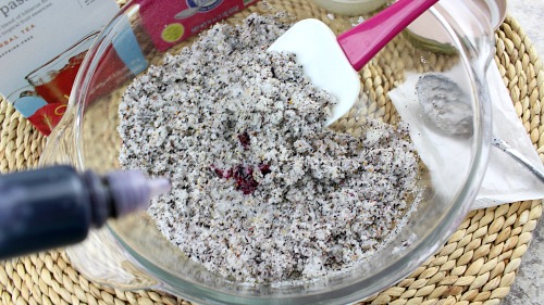 DIY Passion Tea Sugar Scrub- It's easy to make your own refreshing and colorful body scrub! Here's how to make a DIY passion tea sugar scrub using tea bags! | #diy #sugarScrub #beauty #bodyScrub #handScrub #faceScrub #spa #homemade #diyBeautyProduct #homemadeBeautyProduct #diyGift #homemadeGift #allNatural