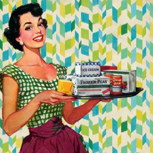 Should You Be Like an Old Fashioned 1950s Housewife?- Retro woman illustration. | #homemaking #1950s #housewife #retro #vintage #50s #oldFashioned #lifestyle