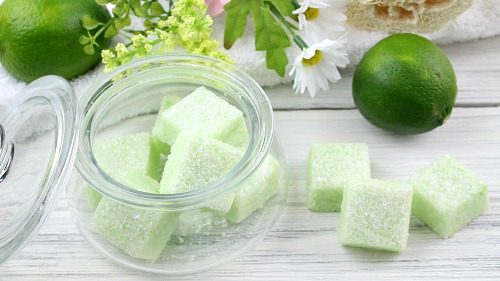 DIY Sugar Scrub Blocks: Key Lime- If you want to exfoliate your skin and make it shine, you have to make these key lime DIY sugar scrub cubes! They're so easy to make, and leave your skin looking beautiful! | sugar scrub bars, homemade body scrub, exfoliate, exfoliating, #DIY #sugarScrub #beauty #bodyScrub #diyGift #homemadeGift