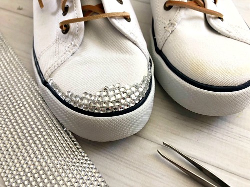 DIY Gem Toed Sneakers- It's easy to customize your shoes by putting gems on them. Here is how to bedazzle sneakers and make your own DIY gem shoes! These make great DIY gifts! | add rhinestones to shoes, add gems to shoes, #DIY #craft #bedazzle #diyGift #homemade #handmade #diyProject #sneakers #shoes #homemadeGift #ACultivatedNest