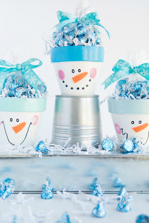 20 Frugal Winter Kids Activities- These winter kids crafts, free printables, and activities are easy (and inexpensive) ways to keep the kids busy during the winter! A lot of fun learning activities are also included! | kids crafts, kids activities, winter themed kids crafts, snowman kids activities, color by number, snowman slime, homeschooling printables, winter learning activities for kids #freePrintables #kidsActivities #kidsCrafts #winterCrafts #ACultivatedNest