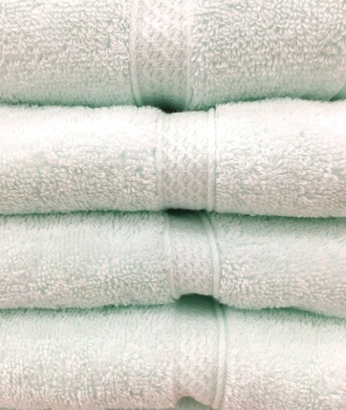 Towel Cleaning Tips- You don't have to spend a lot of time keeping your home's bathrooms clean, if you know these 10 awesome bathroom cleaning hacks! | bathroom cleaning tips, how to keep bathroom clean with boys, #cleaningTips #cleaning #ACultivatedNest